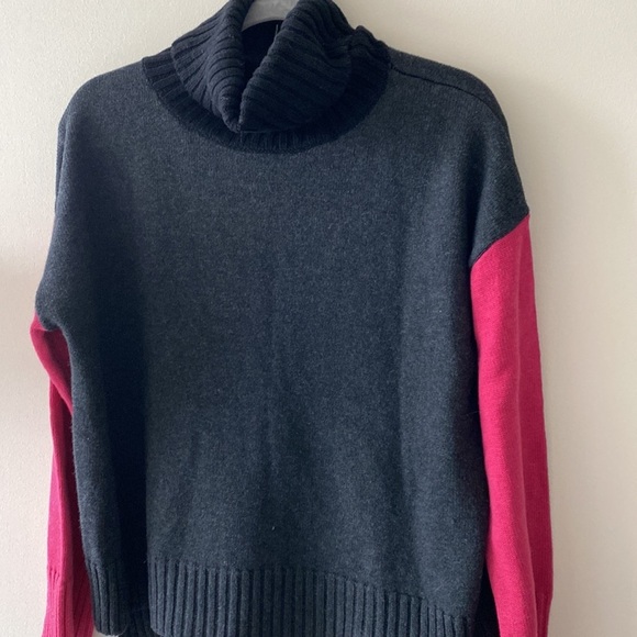 Anthropologie Michael Stars Colorblocked Turtleneck Sweater - Picture 7 of 10